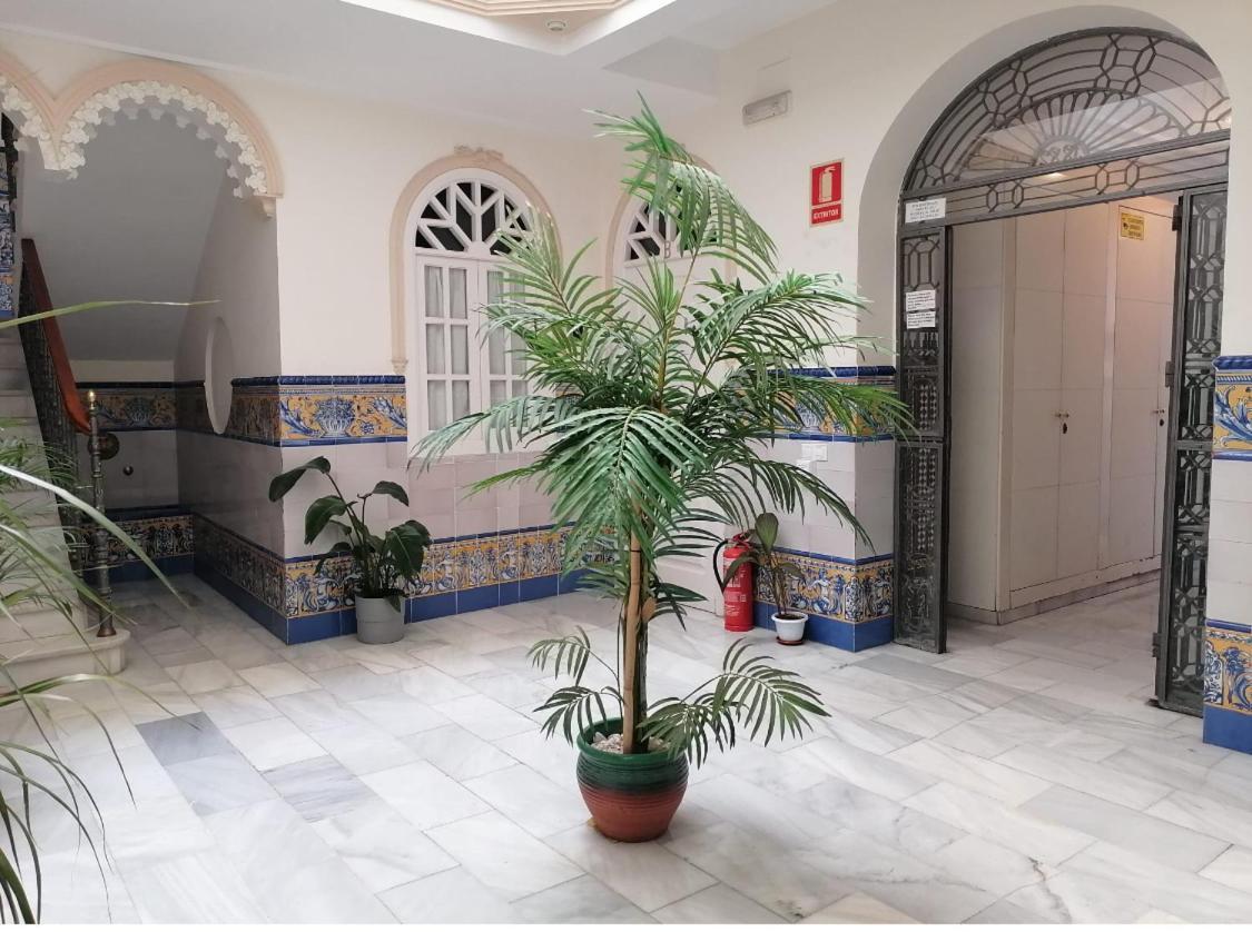 Liam Studio In Sevilla Centric Bagian luar foto