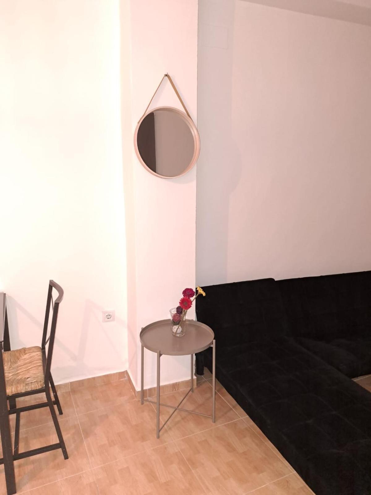 Liam Studio In Sevilla Centric Bagian luar foto